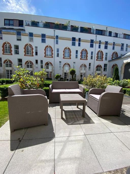 Terrasse, Ancienne Maison De Champagne Apartment